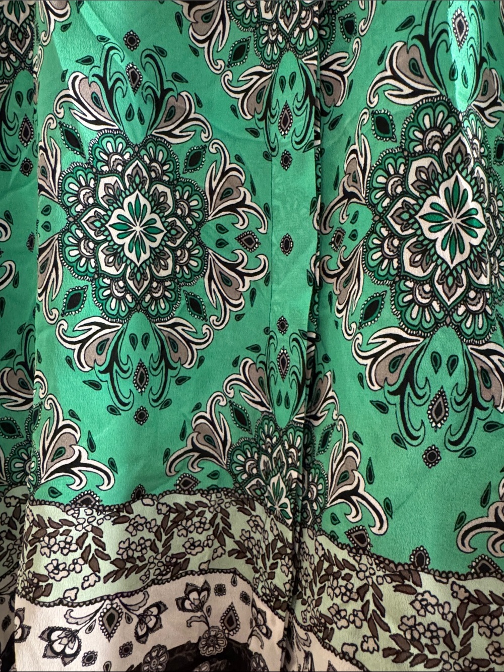 ALICE + OLIVIA Willa Mandela Blouse - Picture 7 of 9